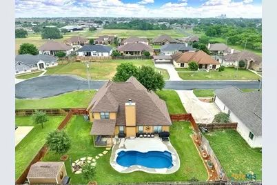 109 Park Way, Poth, TX 78147 - Photo 8