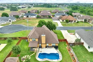 109 Park Way, Poth, TX 78147 - Photo 8