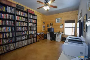 358 W County Rd 3069, Lampasas, TX 76550 - Photo 26