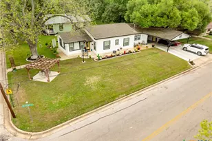 104 N Bright St, Gonzales, TX 78629 - Photo 30