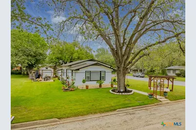 104 N Bright Street, Gonzales, TX 78629 - Photo 26