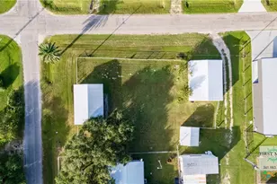 1410 W Jefferson, Port O'Connor, TX 77982 - Photo 1