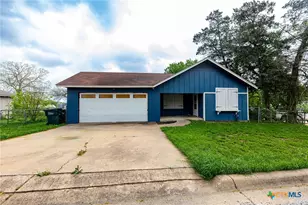 1515 Moulton St, Shiner, TX 77984 - Photo 1