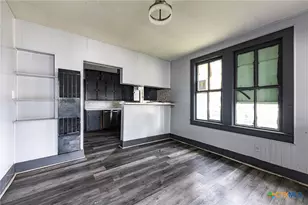 1515 Moulton St, Shiner, TX 77984 - Photo 4