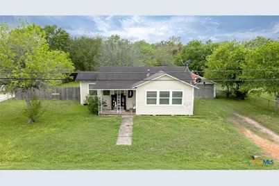 704 Maple, Yoakum, TX 77995 - Photo 1
