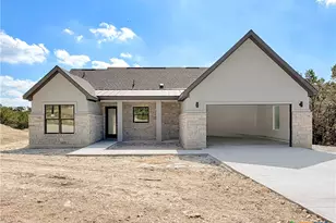 508 Sendera Vly Dr, Canyon Lake, TX 78133 - Photo 1