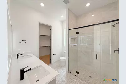 508 Sendera Valley Drive, Canyon Lake, TX 78133 - Photo 10