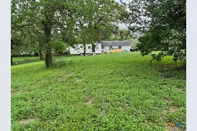 103 Reiffert Street, Cuero, TX 77954 - Photo 4