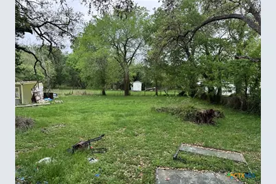 103 Reiffert Street, Cuero, TX 77954 - Photo 10