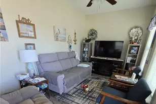 501 S 13th St, Seadrift, TX 77983 - Photo 14