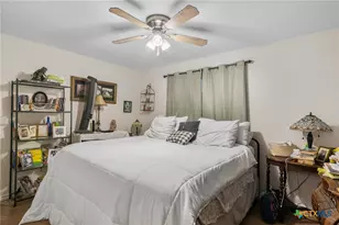 123 & 125 6th St, Vanderbilt, TX 77991 - Photo 16