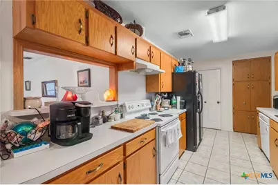 123 & 125 6th Street, Vanderbilt, TX 77991 - Photo 12