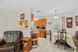 123 & 125 6th St, Vanderbilt, TX 77991 - Photo 8