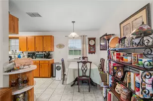 123 & 125 6th St, Vanderbilt, TX 77991 - Photo 10