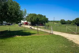 5320 US Hwy 77, Rockdale, TX 76567 - Photo 2