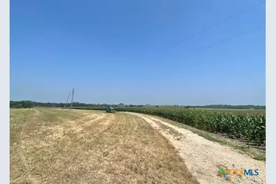 1117 County Road 423, Taylor, TX 76574 - Photo 6