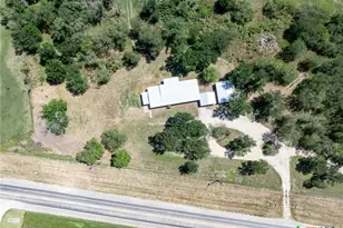 1229 State Hwy 304, Gonzales, TX 78629 - Photo 32