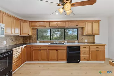 1229 State Highway 304, Gonzales, TX 78629 - Photo 14