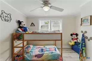 411 Ellis St, Seguin, TX 78155 - Photo 16