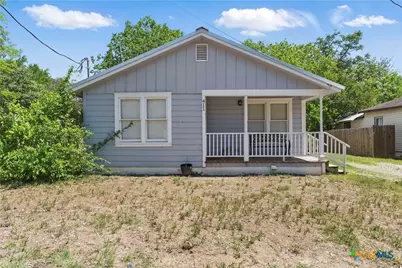 411 Ellis Street, Seguin, TX 78155 - Photo 1