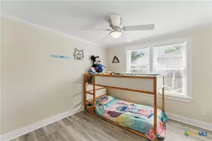 411 Ellis St, Seguin, TX 78155 - Photo 18