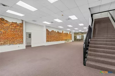 107 W Main Street, Cameron, TX 76520 - Photo 8