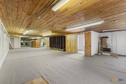 107 W Main Street, Cameron, TX 76520 - Photo 34