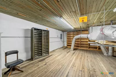107 W Main Street, Cameron, TX 76520 - Photo 24