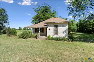 1104 E Umlang St, Thorndale, TX 76577 - Photo 2