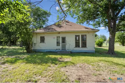 1104 E Umlang Street, Thorndale, TX 76577 - Photo 24