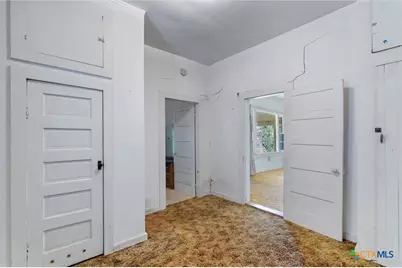 1104 E Umlang Street, Thorndale, TX 76577 - Photo 16