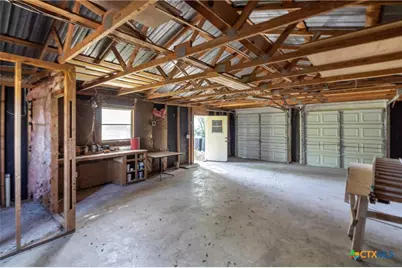 1104 E Umlang Street, Thorndale, TX 76577 - Photo 28