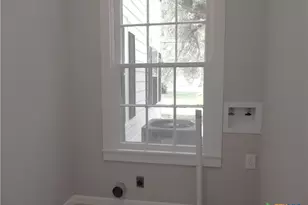 415 Easy St, Marlin, TX 76661 - Photo 36