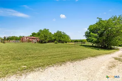 10514 Hunt Hill Road, Rogers, TX 76569 - Photo 10