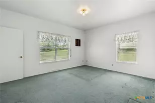 10514 Hunt Hill Rd, Rogers, TX 76569 - Photo 36