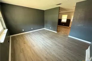 809 Michelle Dr, Copperas Cove, TX 76522 - Photo 2