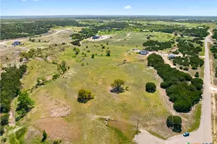 173 Jayhawk Ct, Burnet, TX 78611 - Photo 16