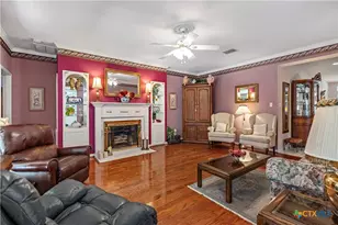 628 Mission View Ct, New Braunfels, TX 78130 - Photo 16