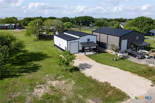807 W Dallas Ave, Seadrift, TX 77983 - Photo 6
