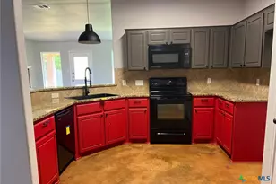 3905 Dewitt County Ct, Killeen, TX 76549 - Photo 4