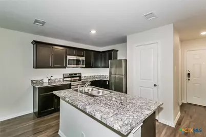 1005 S 22nd Street, Temple, TX 76501 - Photo 6