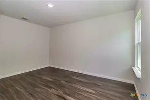 1005 S 22nd St, Temple, TX 76501 - Photo 12