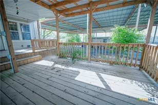 706 West St, Yoakum, TX 77995 - Photo 26