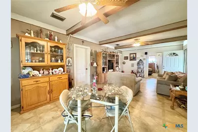 706 West Street, Yoakum, TX 77995 - Photo 10