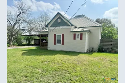 706 West Street, Yoakum, TX 77995 - Photo 46