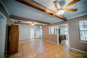 706 West St, Yoakum, TX 77995 - Photo 8