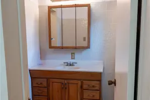 706 West St, Yoakum, TX 77995 - Photo 20