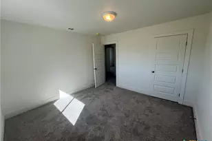 1810 Royal Loop, Belton, TX 76513 - Photo 18