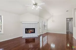 2121 Keystone Dr, New Braunfels, TX 78130 - Photo 8