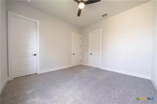 254 Firewheel Lp, Floresville, TX 78114 - Photo 20